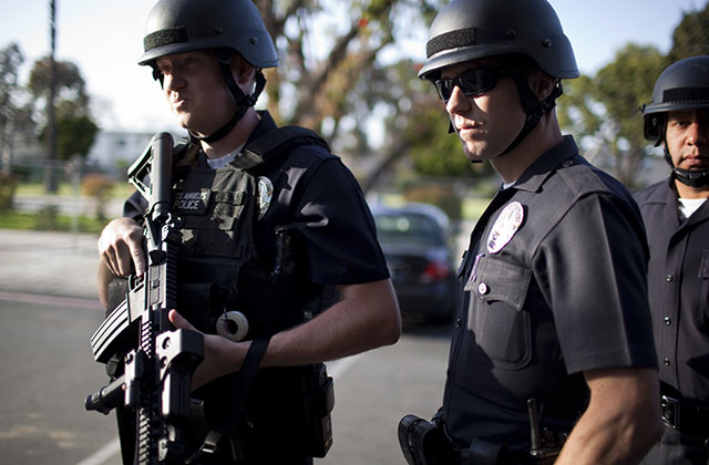 LAPDwithAK47s_web.jpg